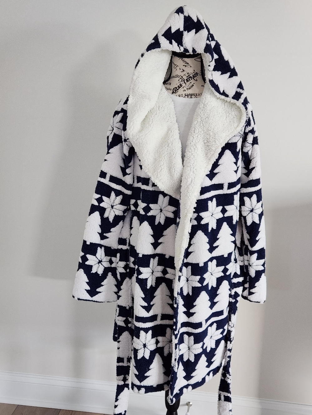 Vera Bradley Fleece Robe